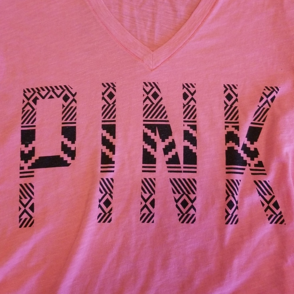 Pink vneck - Picture 3 of 3